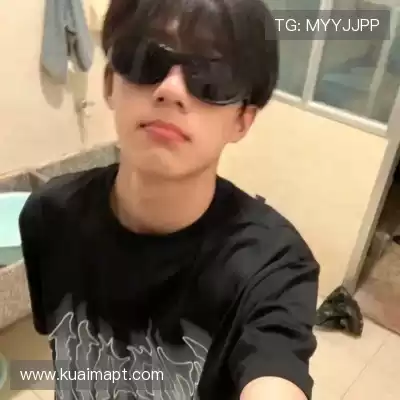 冯崧余